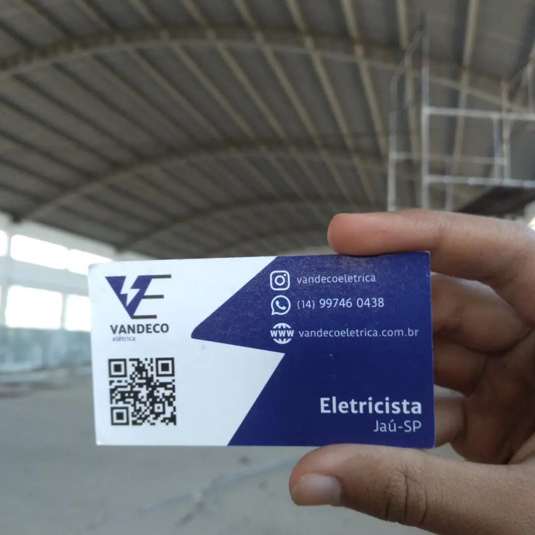 Eletricista profissional Vandeco Elétrica em Jaú